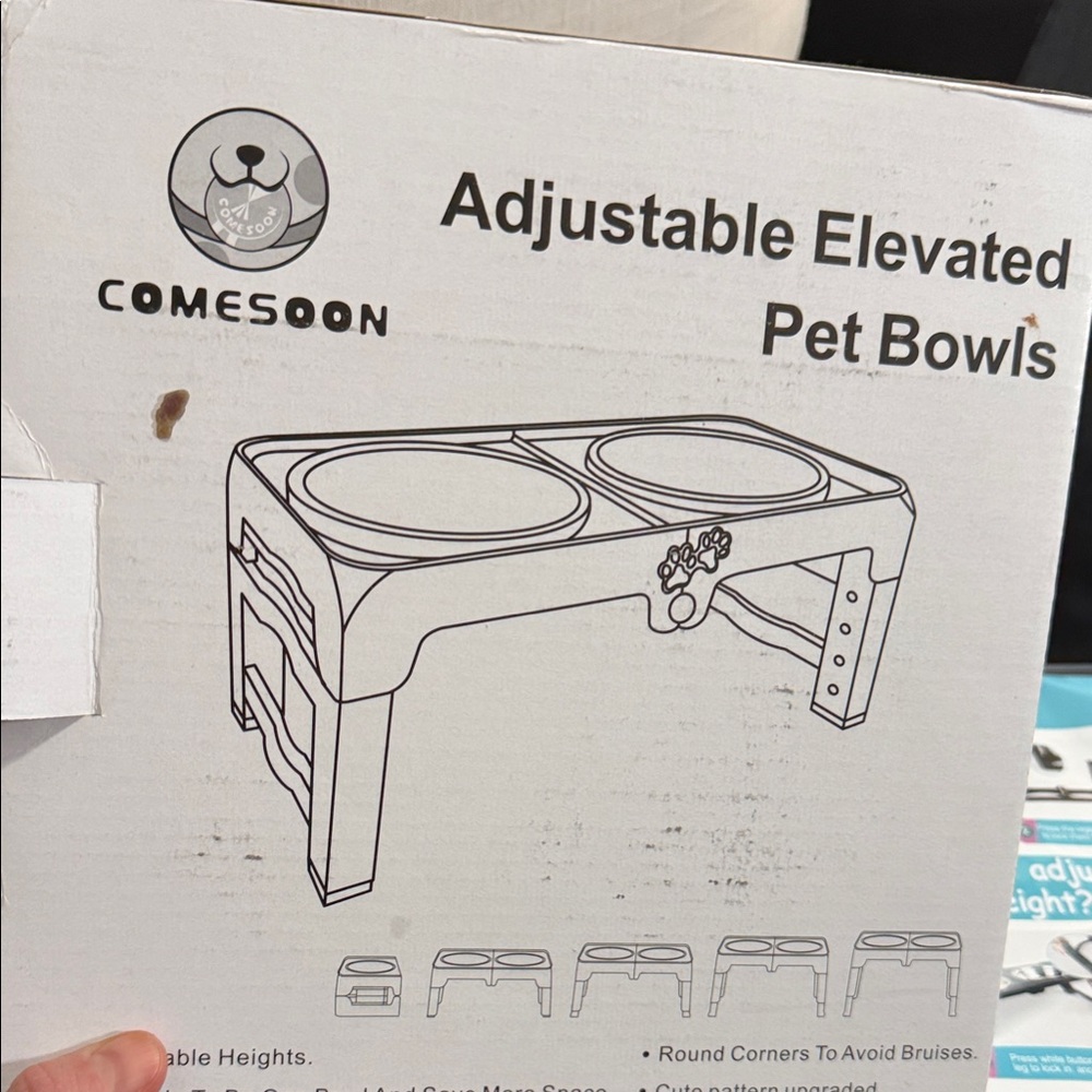 Adjustable Elevated Pet Bowls - Black New in the box